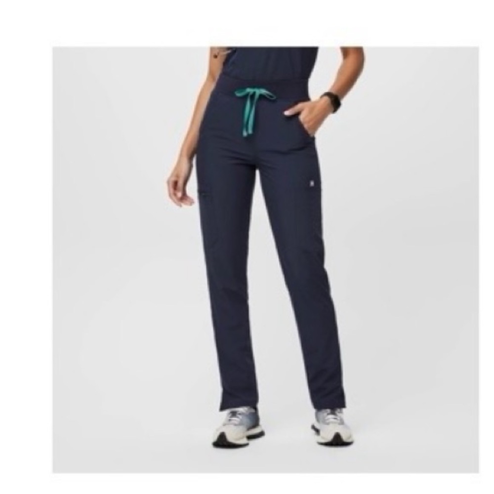 Navy FREEx Lined Yola High Waisted Petite Skinny Scrub Pants L NWT